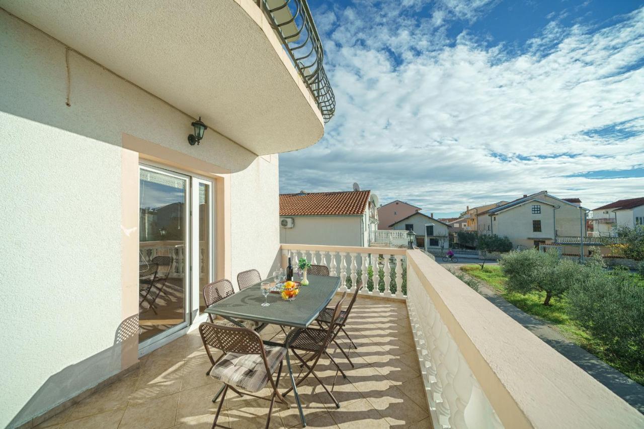 Tamaris Apartament *
